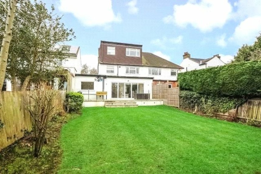 under offer whitchurch gardens london 60097 - Gibbs Gillespie