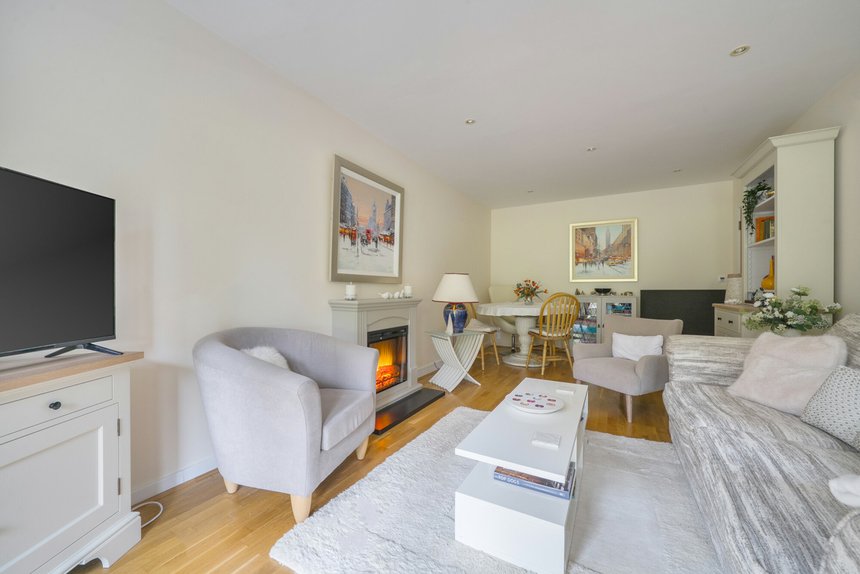 for sale south park london 60281 - Gibbs Gillespie