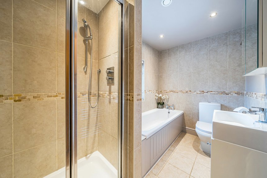 for sale gerrards cross road london 60290 - Gibbs Gillespie