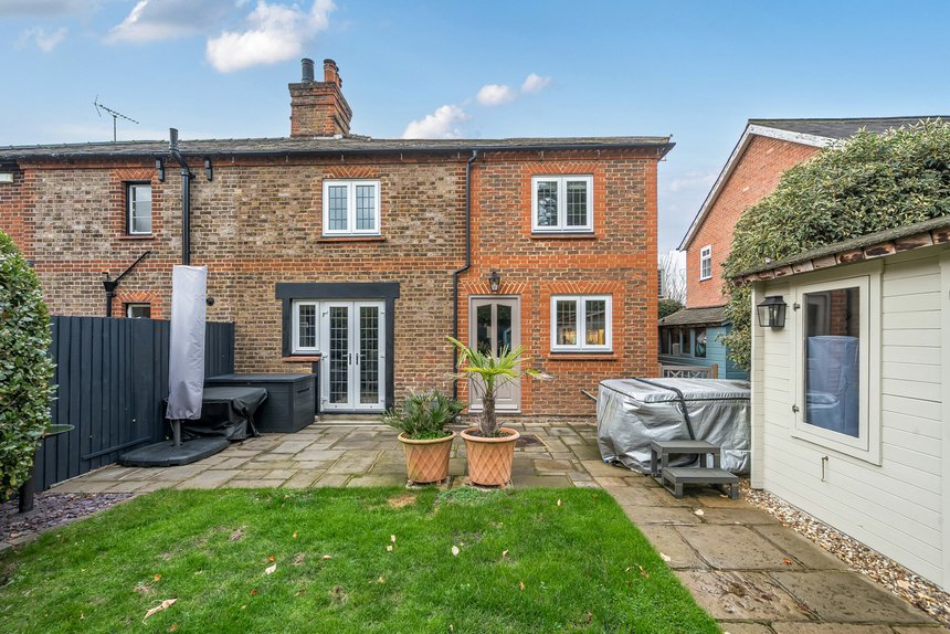 for sale gerrards cross road london 60290 - Gibbs Gillespie