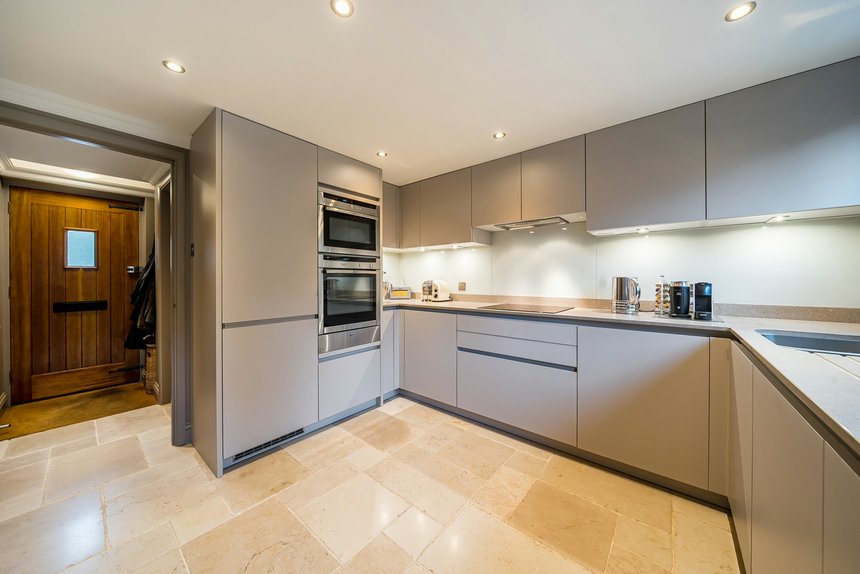 for sale gerrards cross road london 60290 - Gibbs Gillespie