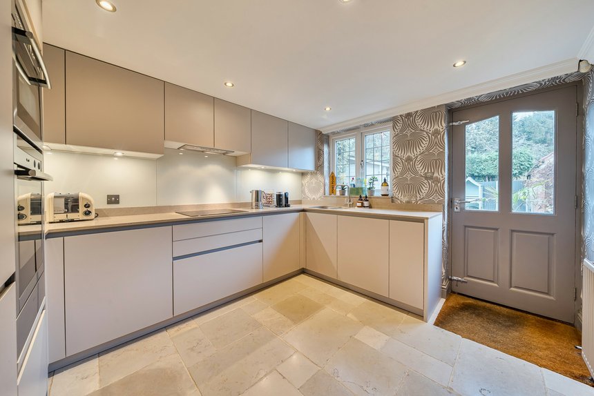 for sale gerrards cross road london 60290 - Gibbs Gillespie