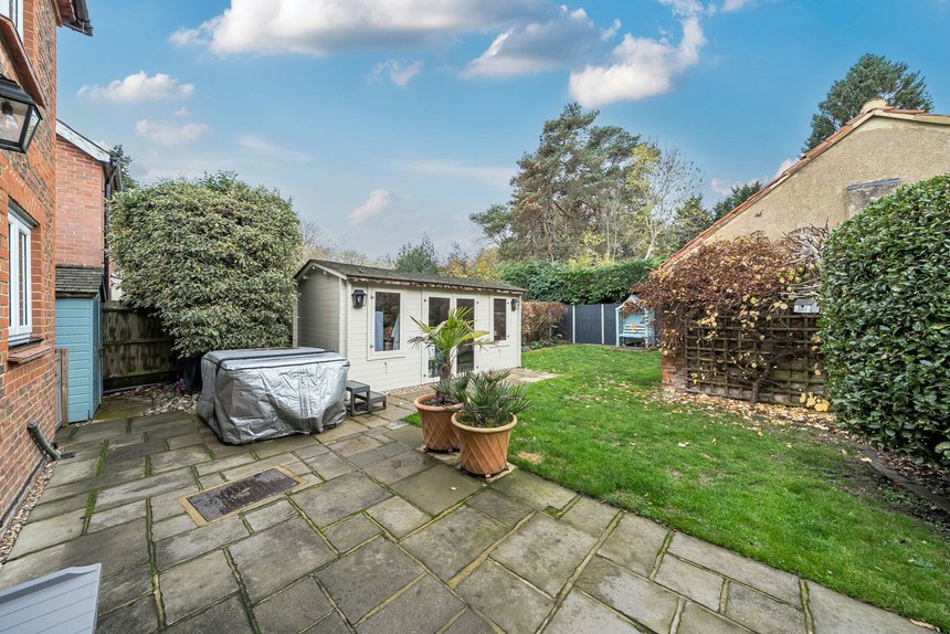 for sale gerrards cross road london 60290 - Gibbs Gillespie