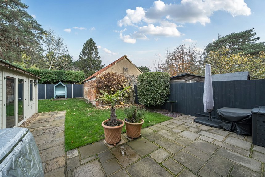 for sale gerrards cross road london 60290 - Gibbs Gillespie