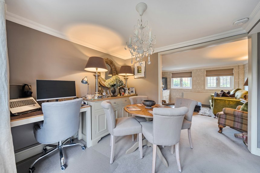 for sale gerrards cross road london 60290 - Gibbs Gillespie