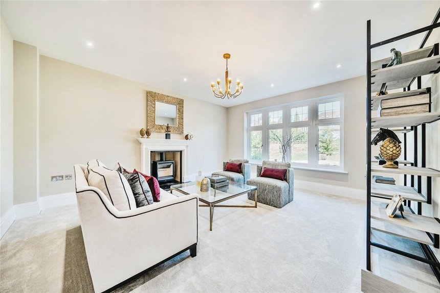 for sale claremont place london 60331 - Gibbs Gillespie