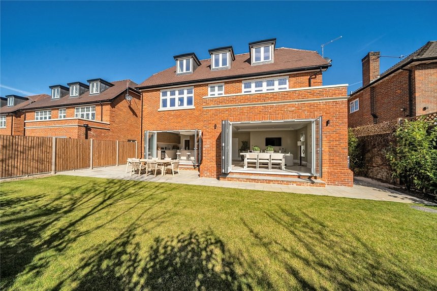 for sale claremont place london 60331 - Gibbs Gillespie