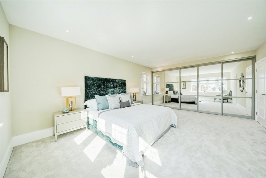 for sale claremont place london 60331 - Gibbs Gillespie