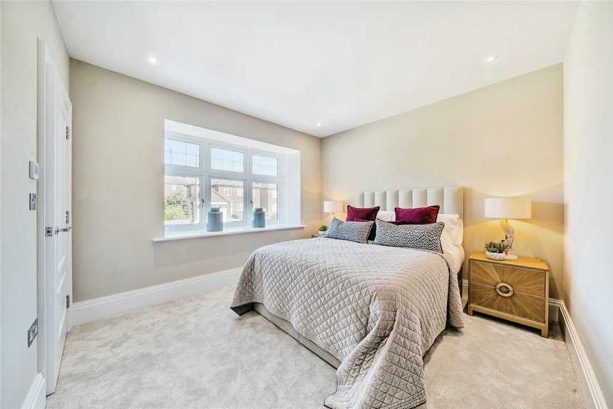 for sale claremont place london 60331 - Gibbs Gillespie