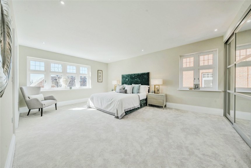 for sale claremont place london 60331 - Gibbs Gillespie