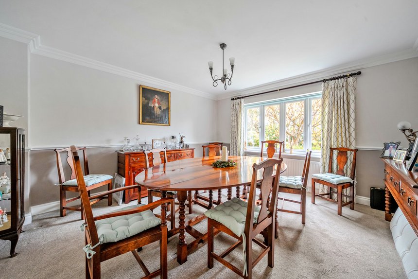 for sale lincoln road london 60495 - Gibbs Gillespie