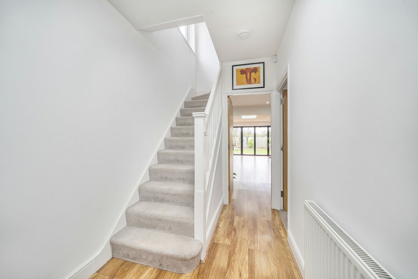 for sale shenley avenue london 60509 - Gibbs Gillespie