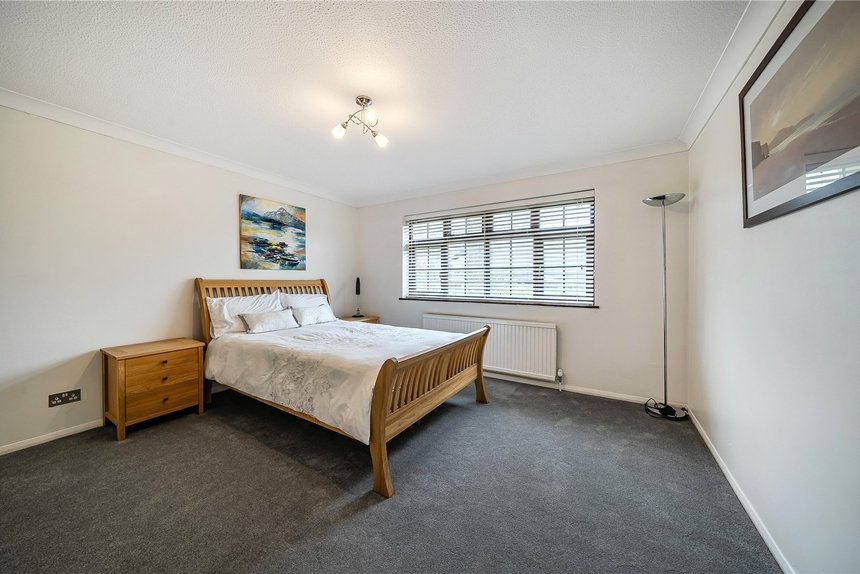 for sale knighton way lane london 60653 - Gibbs Gillespie