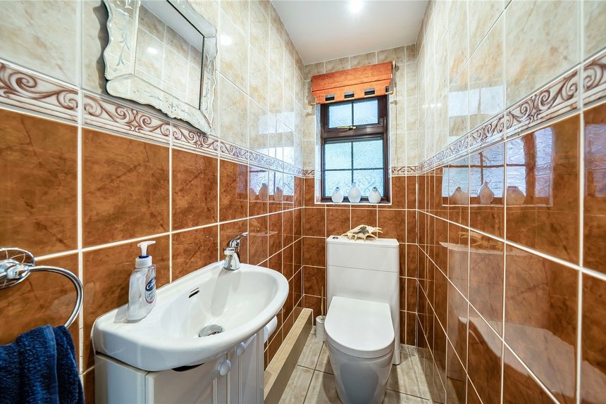 for sale knighton way lane london 60653 - Gibbs Gillespie