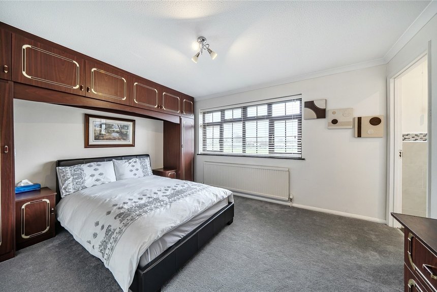 for sale knighton way lane london 60653 - Gibbs Gillespie