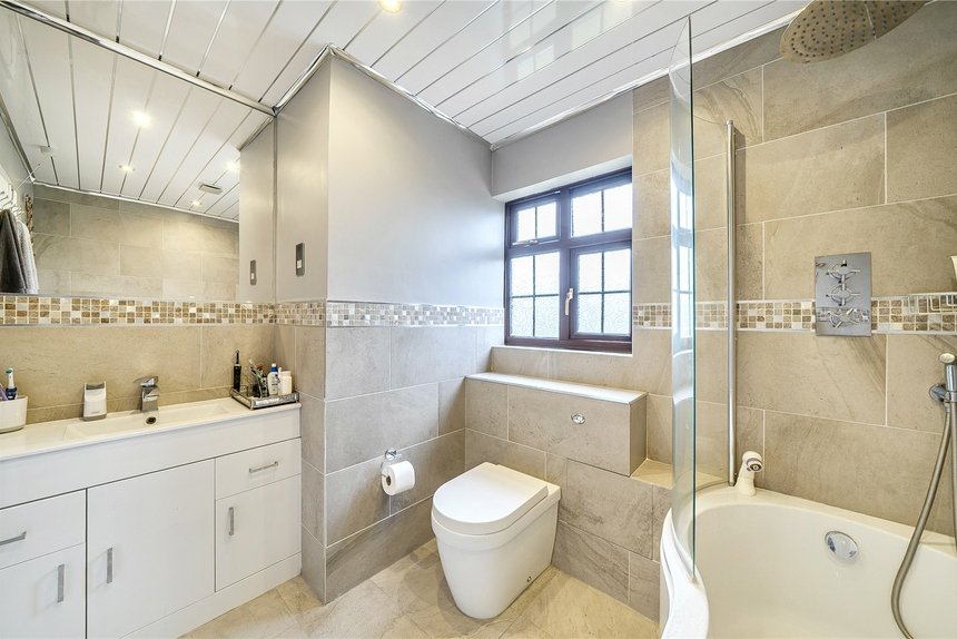 for sale knighton way lane london 60653 - Gibbs Gillespie