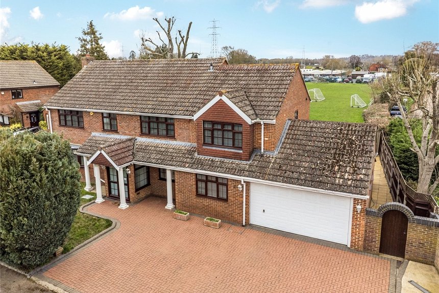 for sale knighton way lane london 60653 - Gibbs Gillespie