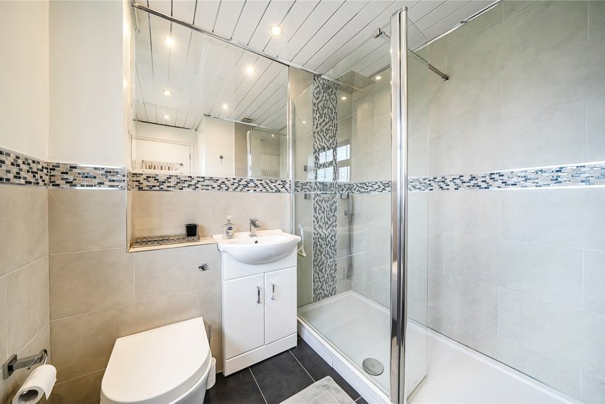 for sale knighton way lane london 60653 - Gibbs Gillespie
