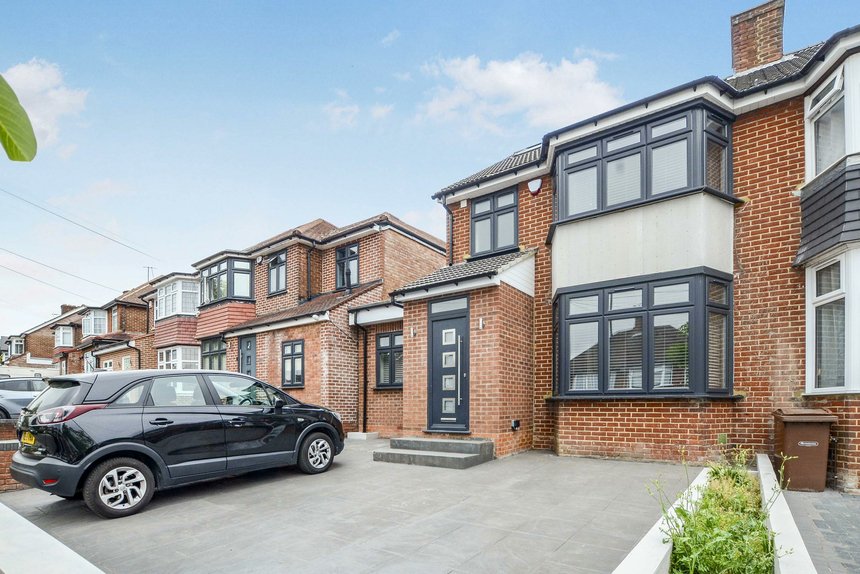to let bromefield london 60716 - Gibbs Gillespie