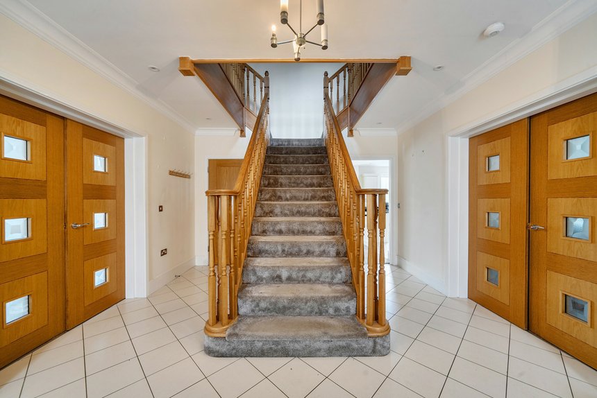 for sale augustus close london 60802 - Gibbs Gillespie
