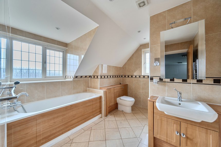 for sale augustus close london 60802 - Gibbs Gillespie