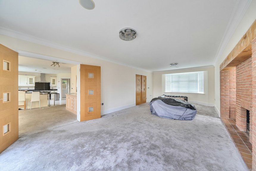 for sale augustus close london 60802 - Gibbs Gillespie