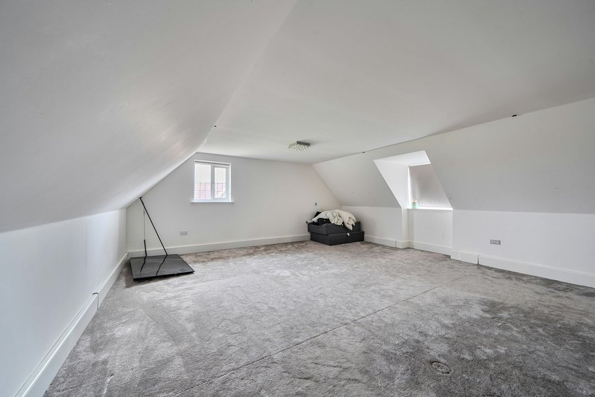 for sale augustus close london 60802 - Gibbs Gillespie