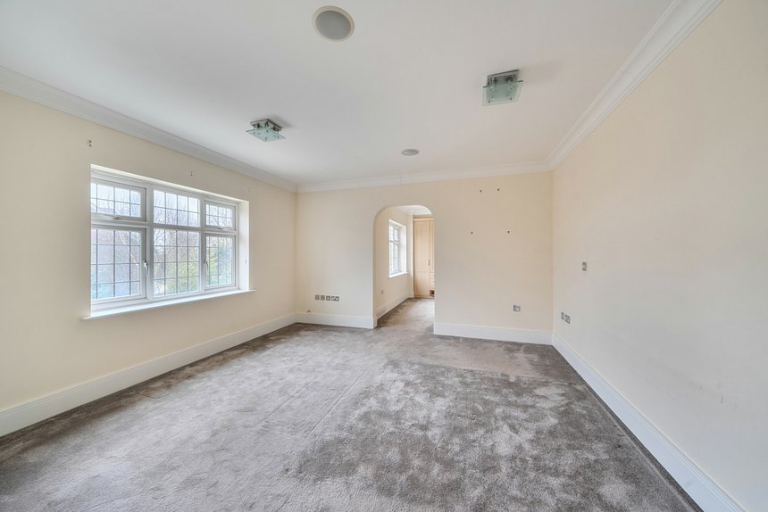 for sale augustus close london 60802 - Gibbs Gillespie