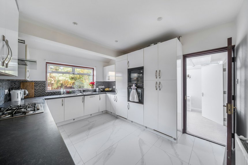 for sale central avenue london 61653 - Gibbs Gillespie