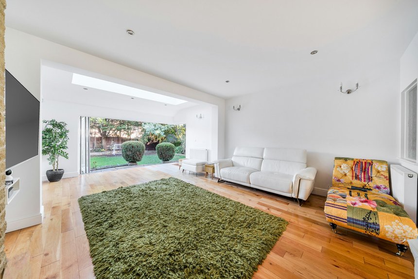 for sale central avenue london 61653 - Gibbs Gillespie