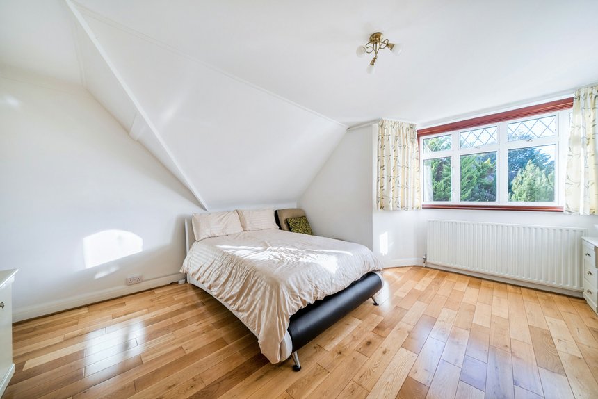 for sale central avenue london 61653 - Gibbs Gillespie