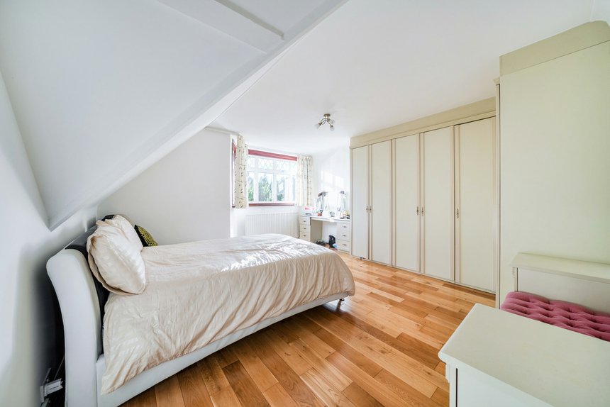 for sale central avenue london 61653 - Gibbs Gillespie