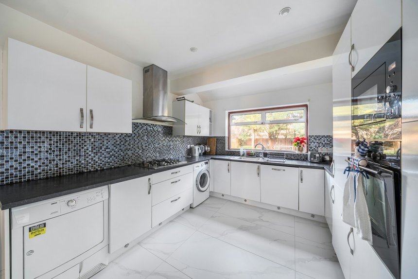 for sale central avenue london 61653 - Gibbs Gillespie