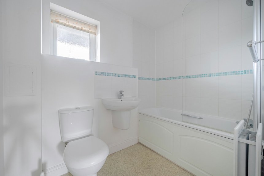 for sale patrons way east london 61828 - Gibbs Gillespie