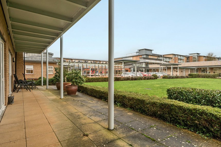 for sale patrons way east london 61828 - Gibbs Gillespie