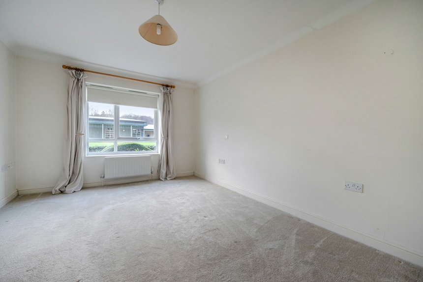 for sale patrons way east london 61828 - Gibbs Gillespie