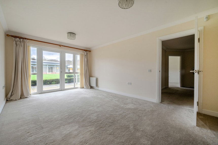 for sale patrons way east london 61828 - Gibbs Gillespie