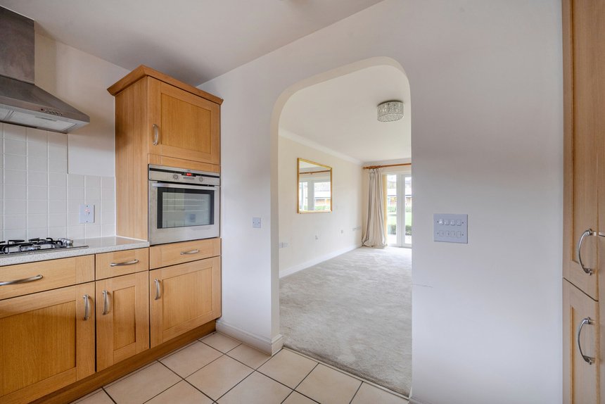 for sale patrons way east london 61828 - Gibbs Gillespie