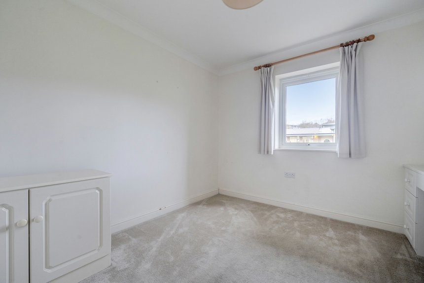 for sale patrons way east london 61828 - Gibbs Gillespie