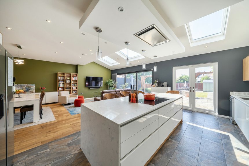 for sale parkside way london 61905 - Gibbs Gillespie