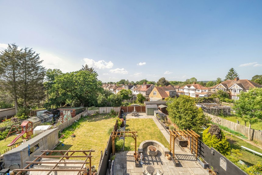 for sale parkside way london 61905 - Gibbs Gillespie