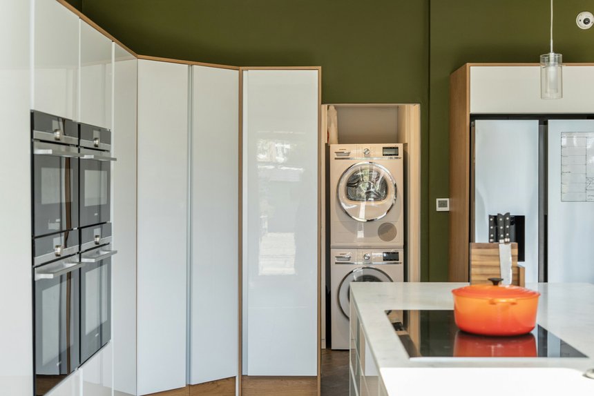 for sale parkside way london 61905 - Gibbs Gillespie
