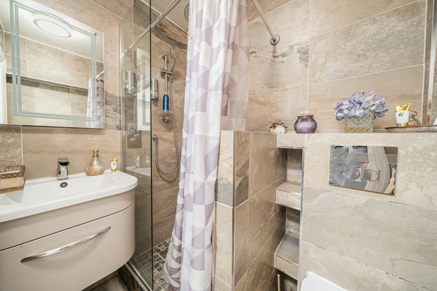 for sale queen anne's gardens london 62435 - Gibbs Gillespie