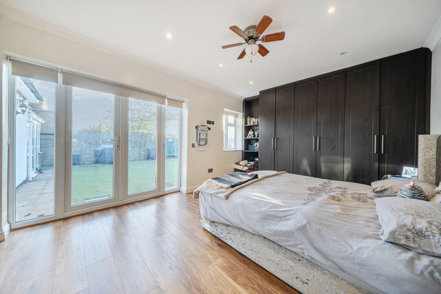 for sale queen anne's gardens london 62435 - Gibbs Gillespie