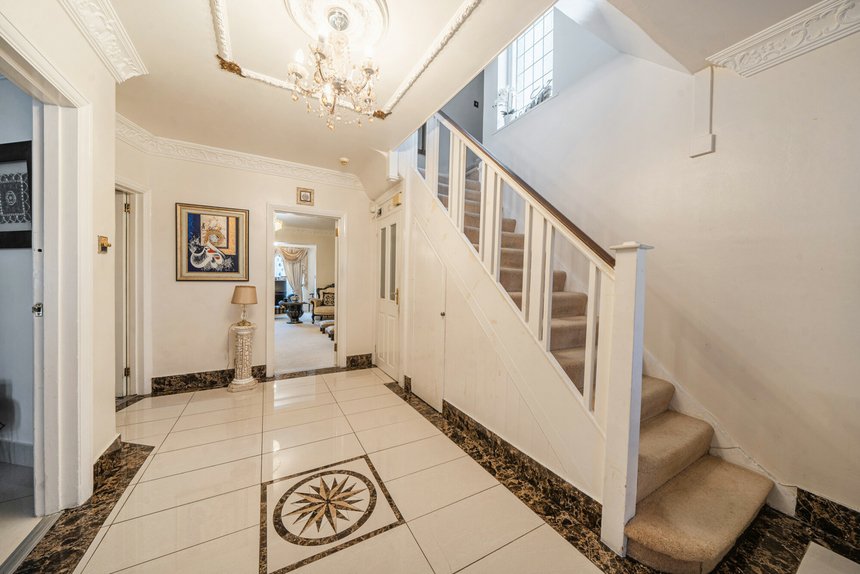 for sale queen anne's gardens london 62435 - Gibbs Gillespie