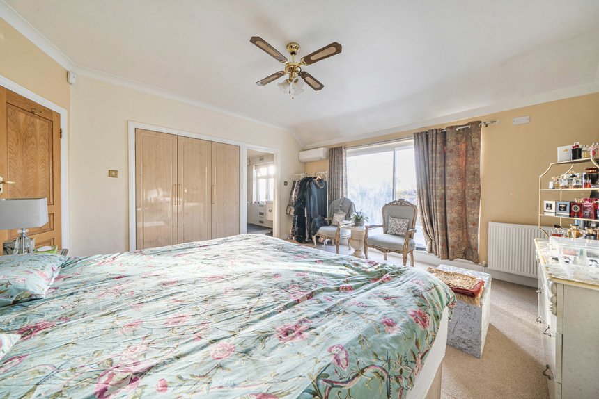 for sale queen anne's gardens london 62435 - Gibbs Gillespie