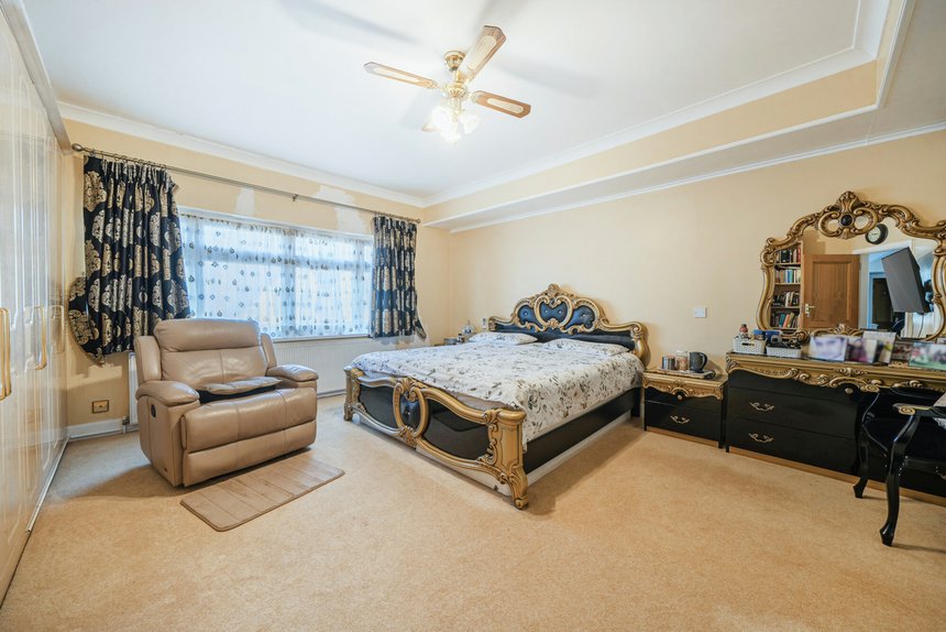 for sale queen anne's gardens london 62435 - Gibbs Gillespie