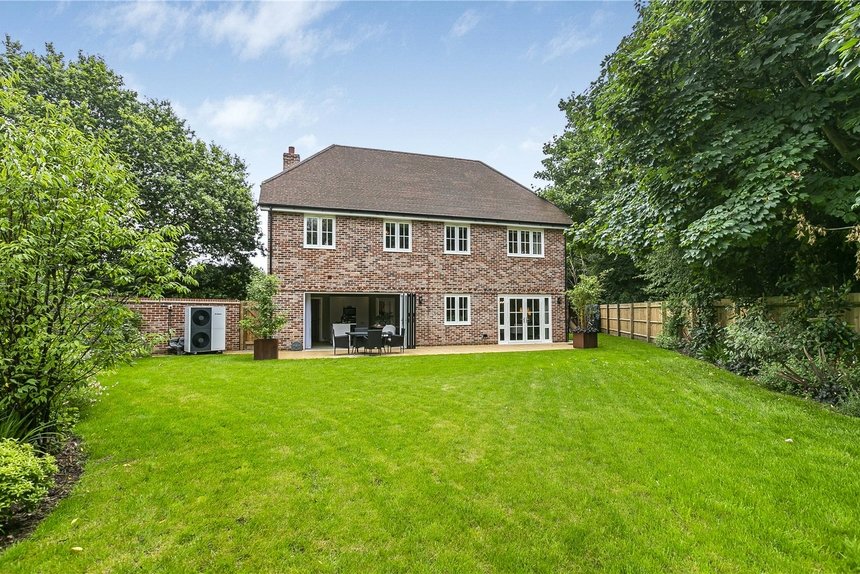 for sale millside grange london 62867 - Gibbs Gillespie