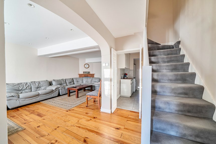 for sale kingshill avenue london 62931 - Gibbs Gillespie