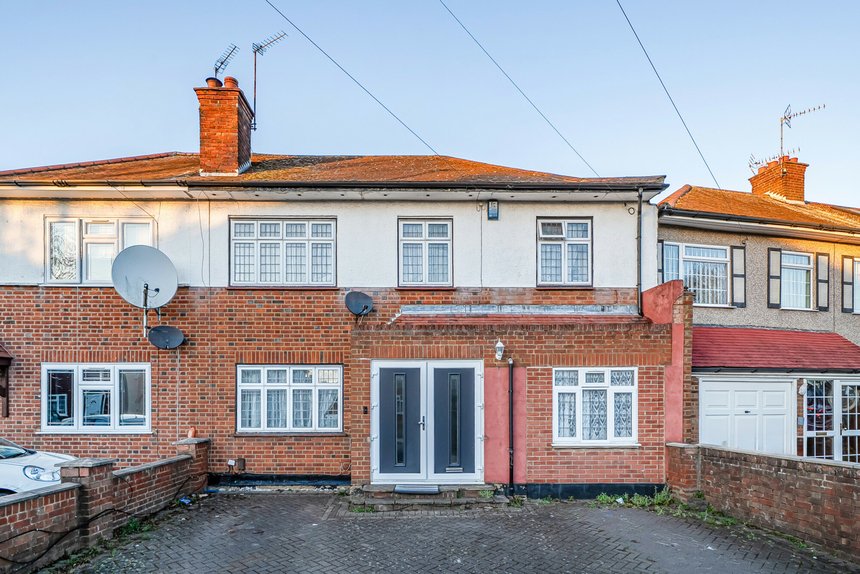 for sale kingshill avenue london 62931 - Gibbs Gillespie